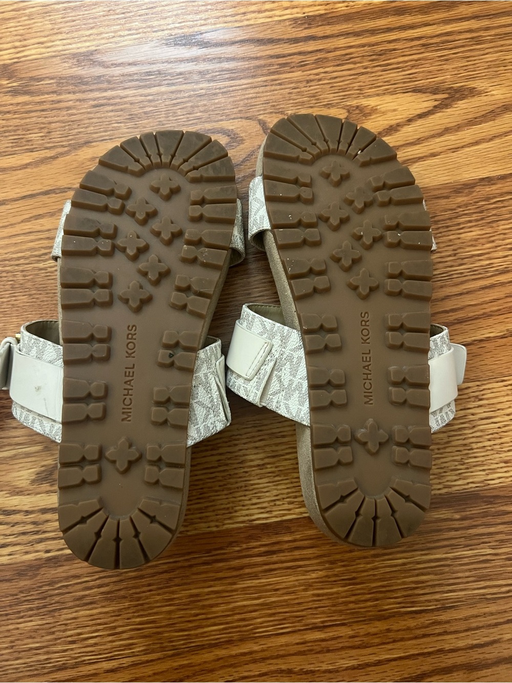Michael Kors Dual-Strap Slide Sandals in Light Beige and Pale Pink - Picture 4 of 11